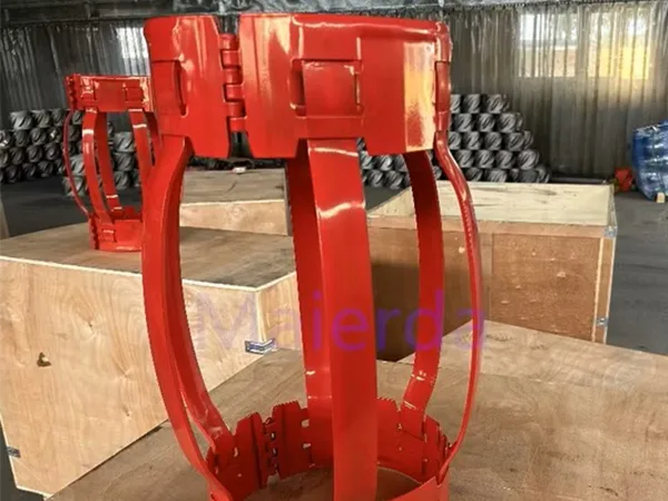 Bow spring centralizers packaged in wooden crates